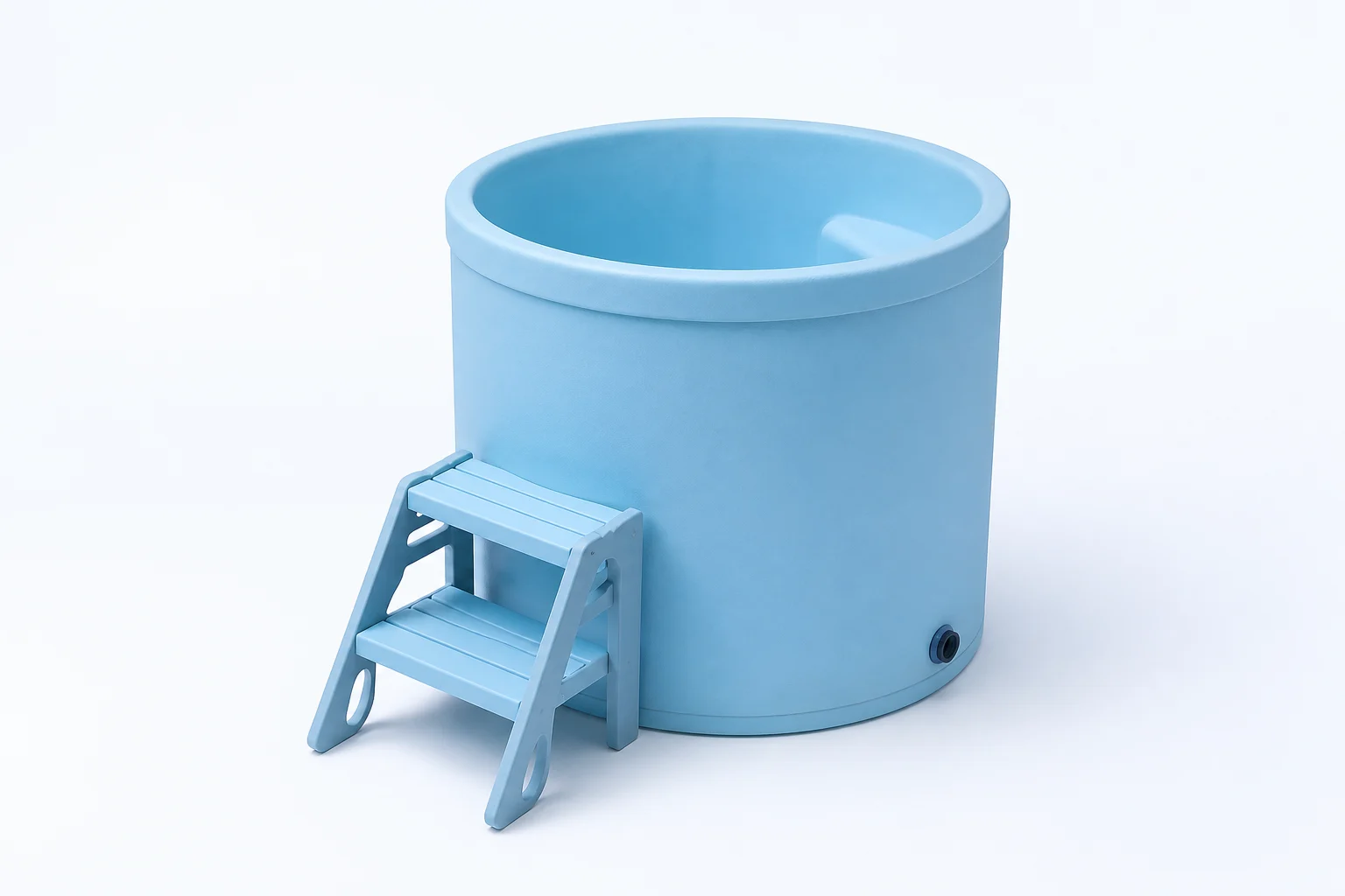 Glacier-blue Vertical rotomolded cold plunge